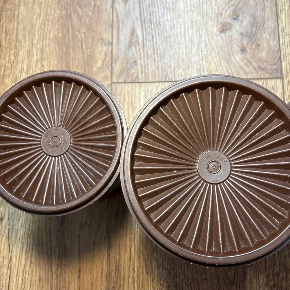 Tupperware Servalier 4 Pc Nesting Canister Mushroom Set Brown w/Lids VTG 70s USA